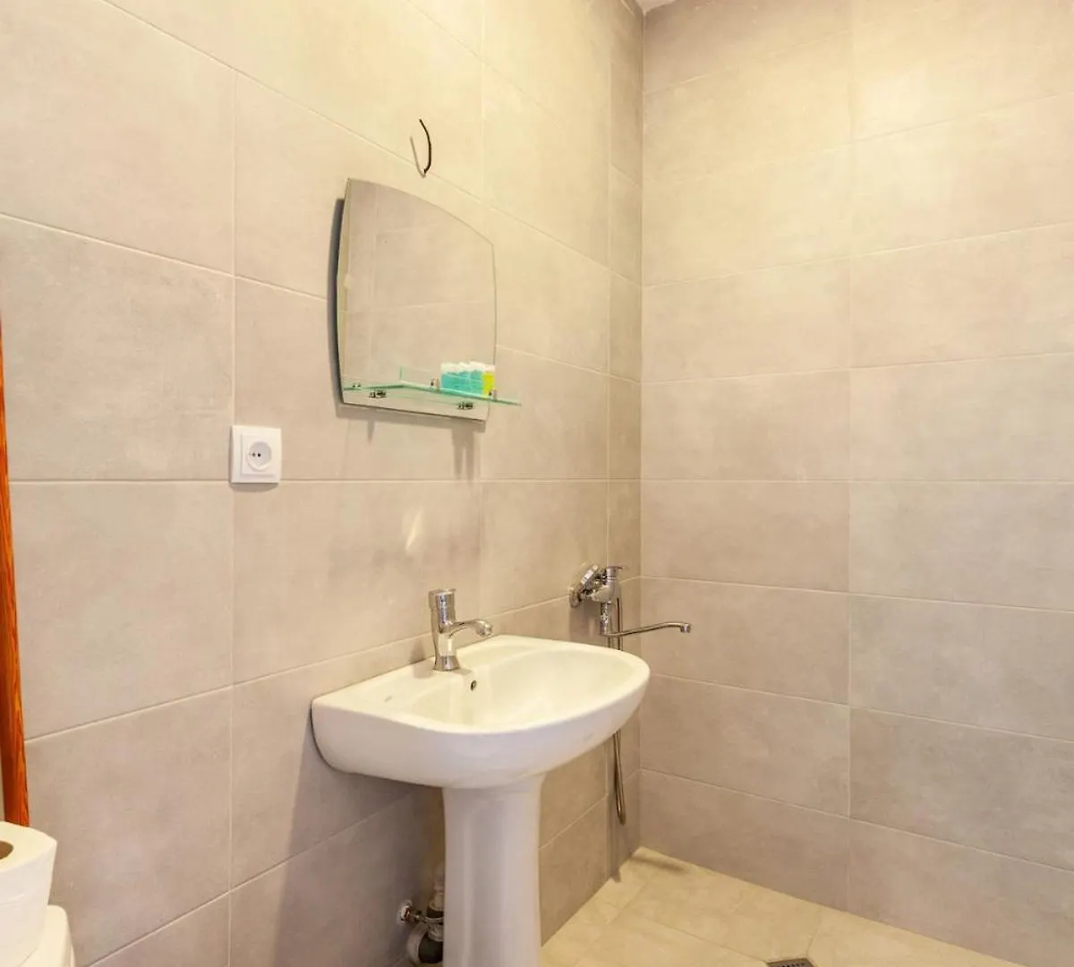 Apartament Che-Mtan Tbilisi 0*,